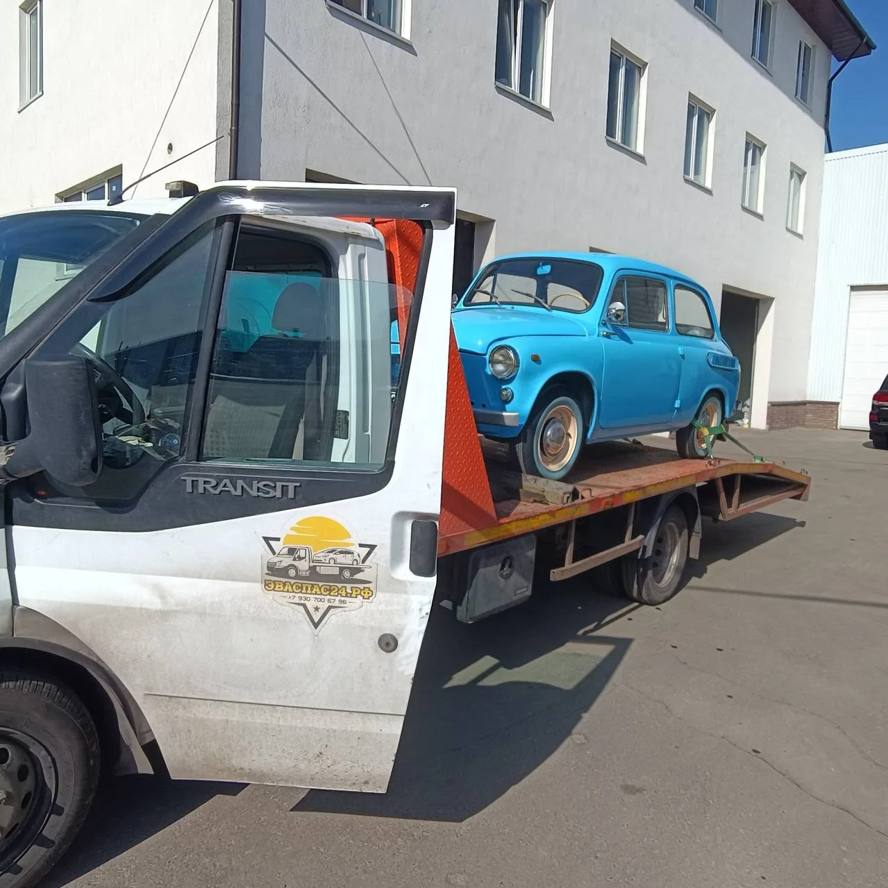 Погрузка автомобиля на эвакуатор в Красном Сормове