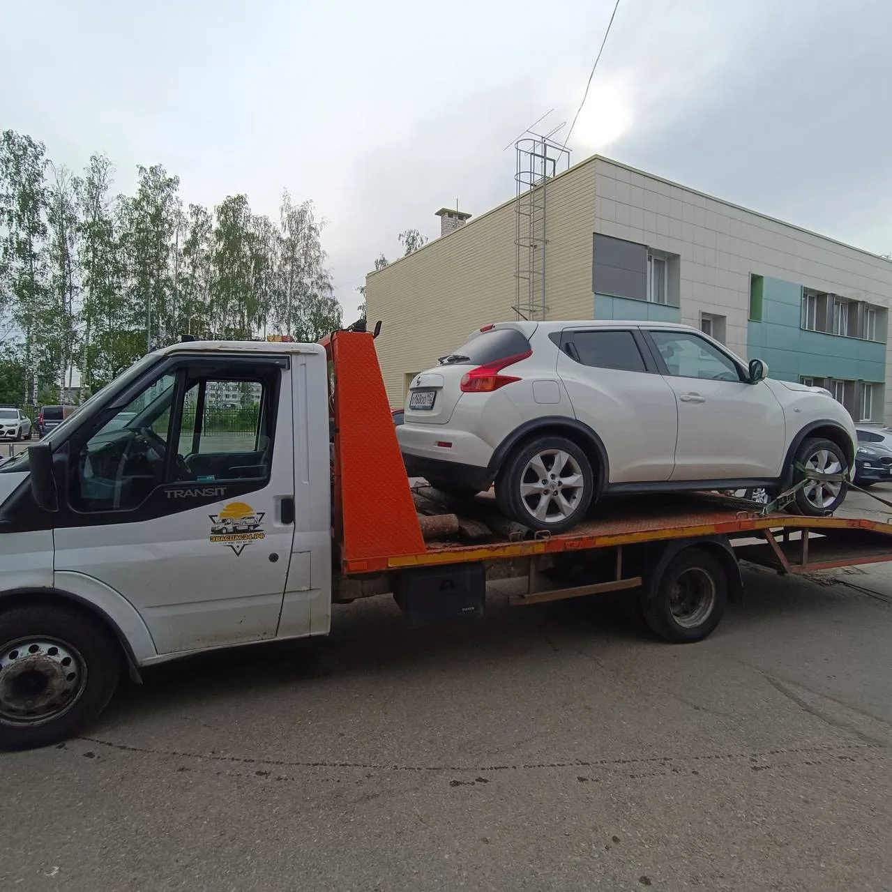 Эвакуация автомобиля из частного сектора Сормовского района